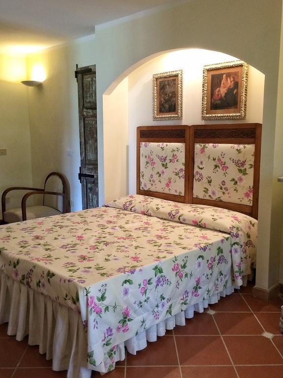 B&B Il Portico Sarzana Bagian luar foto